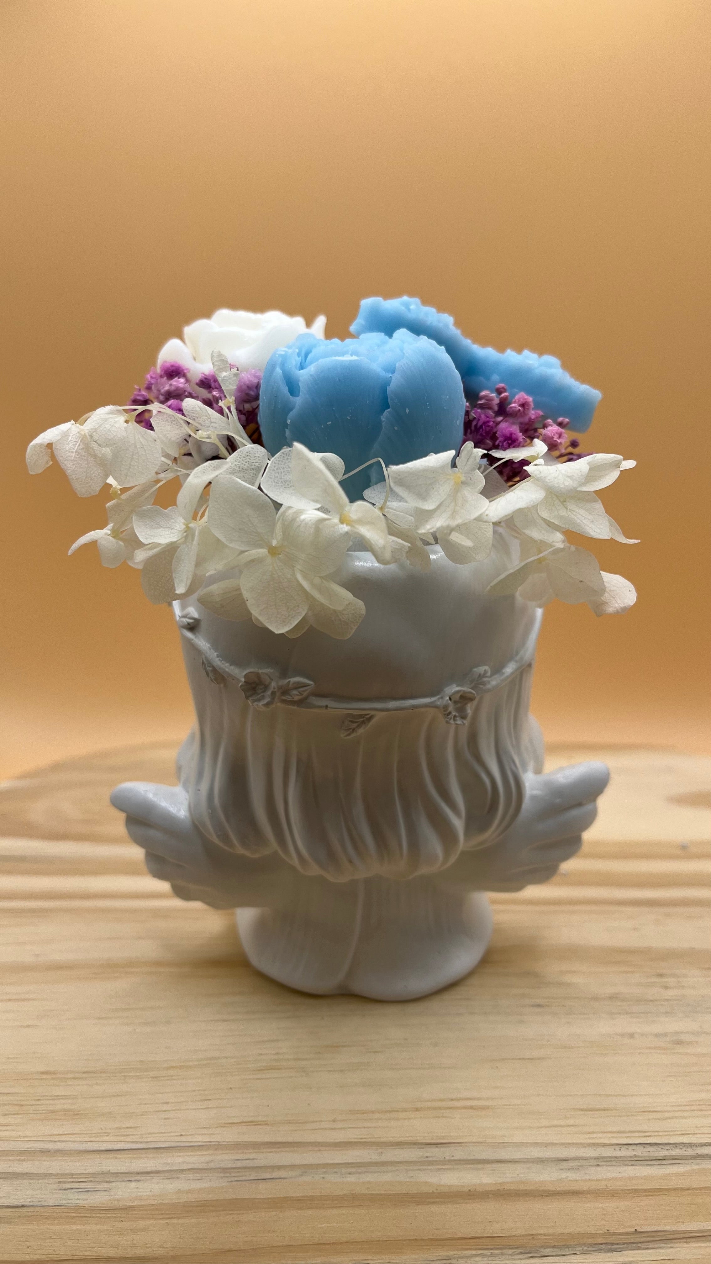 Bouquet de fleurs cirées fillette